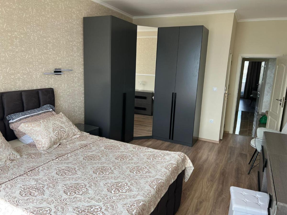 Luxury Penthouse Apartments At Valencia Gardens Burgas Zewnętrze zdjęcie